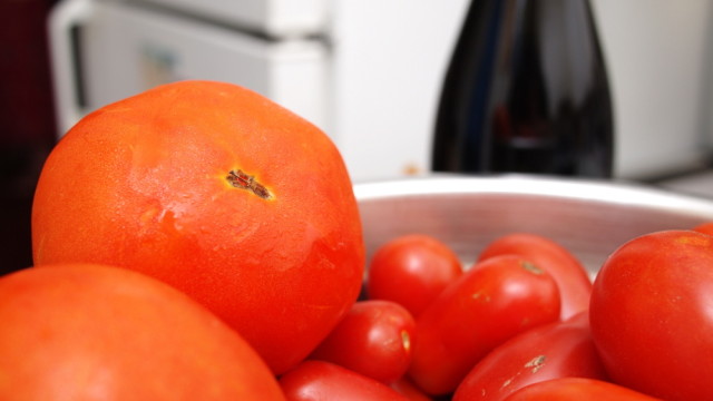 Tomato Sauce From Fresh Tomatoes