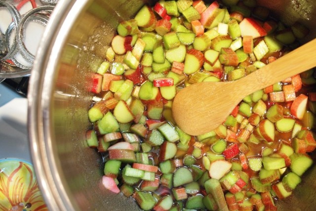 Rhubarb Jam Pictorial