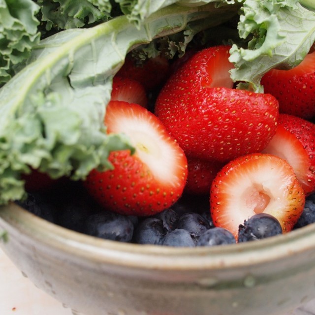 (Mostly) Vegan Green Berry Smoothie